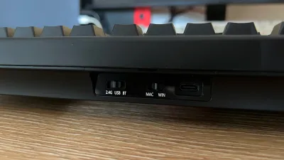 Bluetooth, 2.4GHz o USB: quale connessione scegliere per la tua tastiera meccanica?