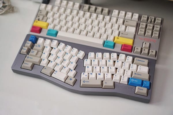Layout Alice: l'aspetto ergonomico delle tastiere meccaniche